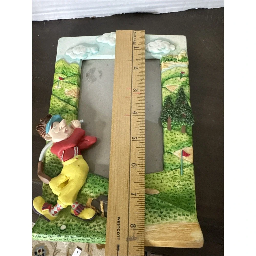 RUSS PHOTO PICTURE FRAME GOLF 3D HANDPAINTED 3.5